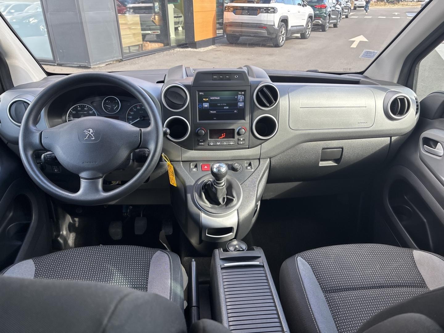 Image PEUGEOT Partner Tepee 1.6 BlueHDi 120ch Outdoor S&S