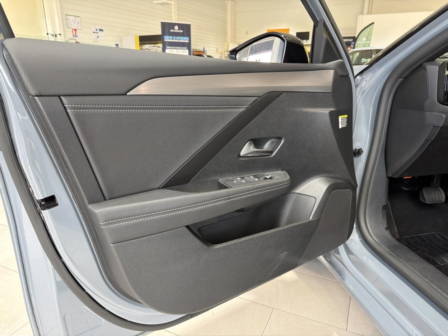Image OPEL Astra Electric 156ch GS