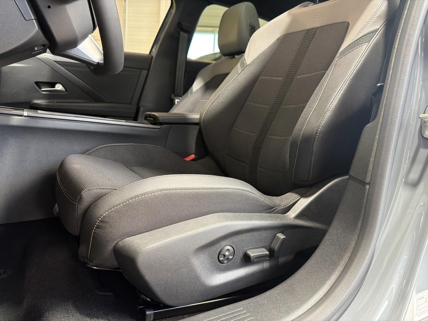 Image OPEL Astra Electric 156ch GS