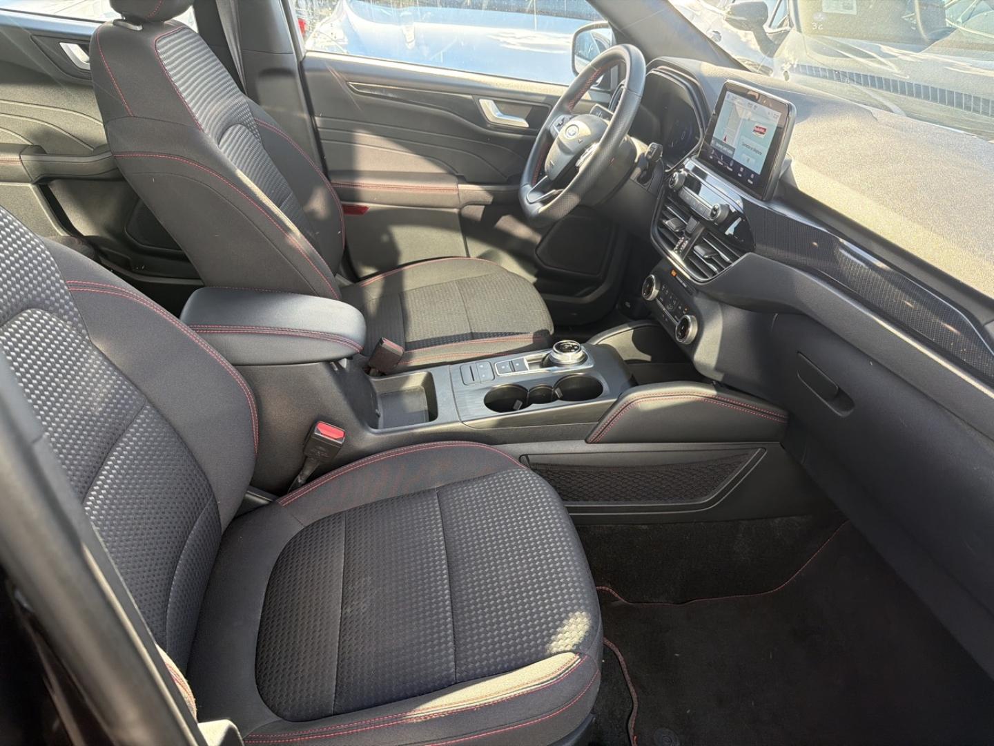 Image FORD Kuga 2.5 Duratec 190ch FHEV E85 ST-Line BVA