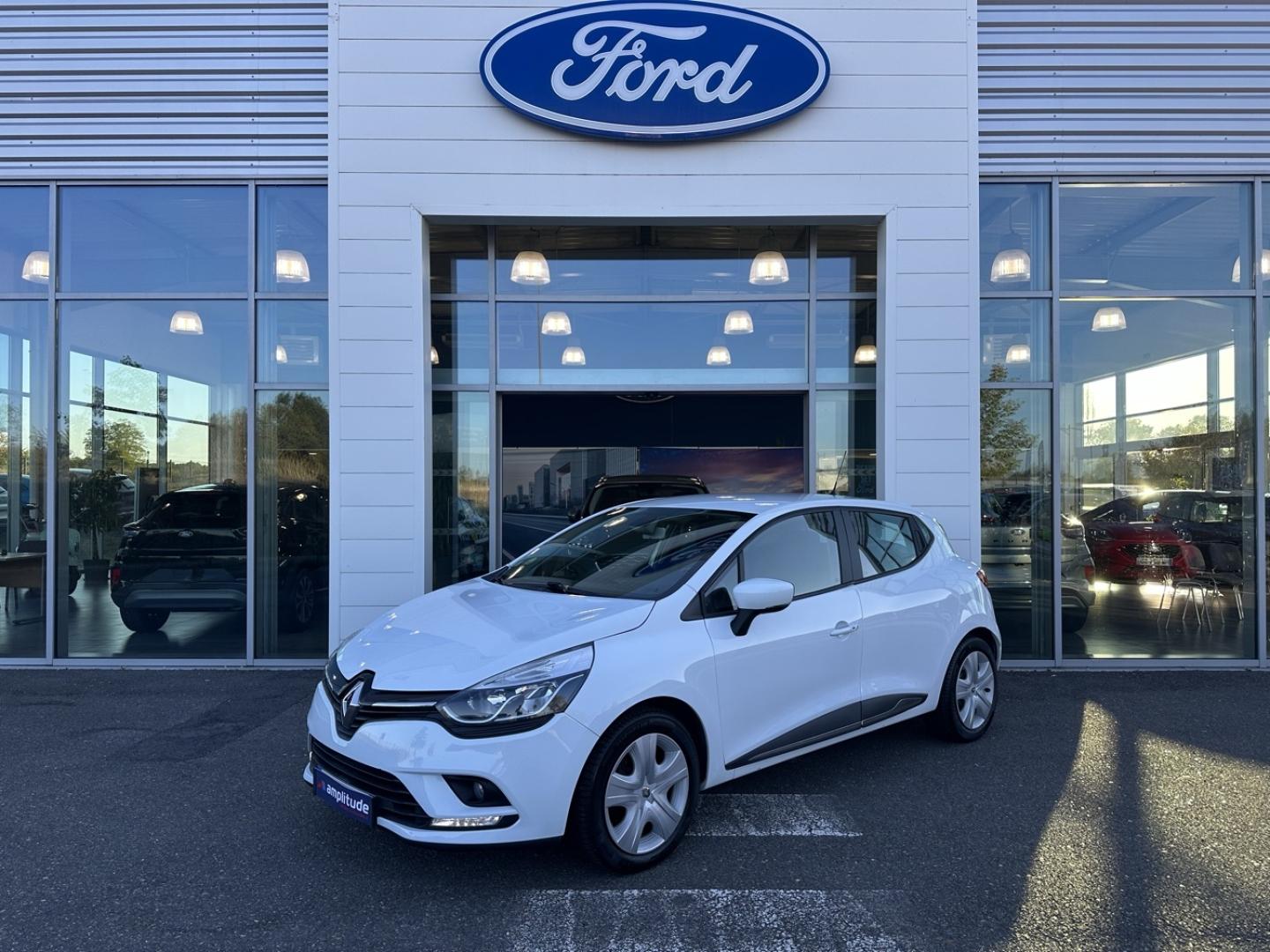 Photo RENAULT Clio Sté 1.5 dCi 75ch energy Business Réversible E6C
