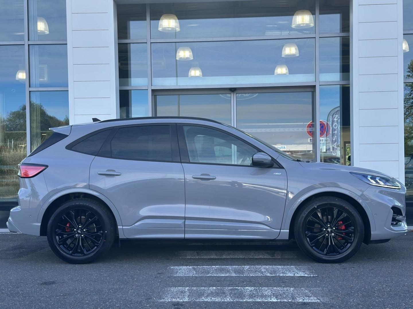 Image FORD Kuga 2.5 Duratec 190ch FHEV E85 Graphite Tech Edition BVA