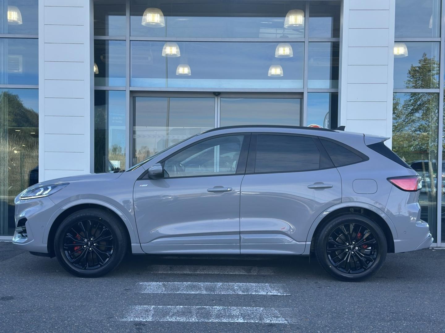 Image FORD Kuga 2.5 Duratec 190ch FHEV E85 Graphite Tech Edition BVA