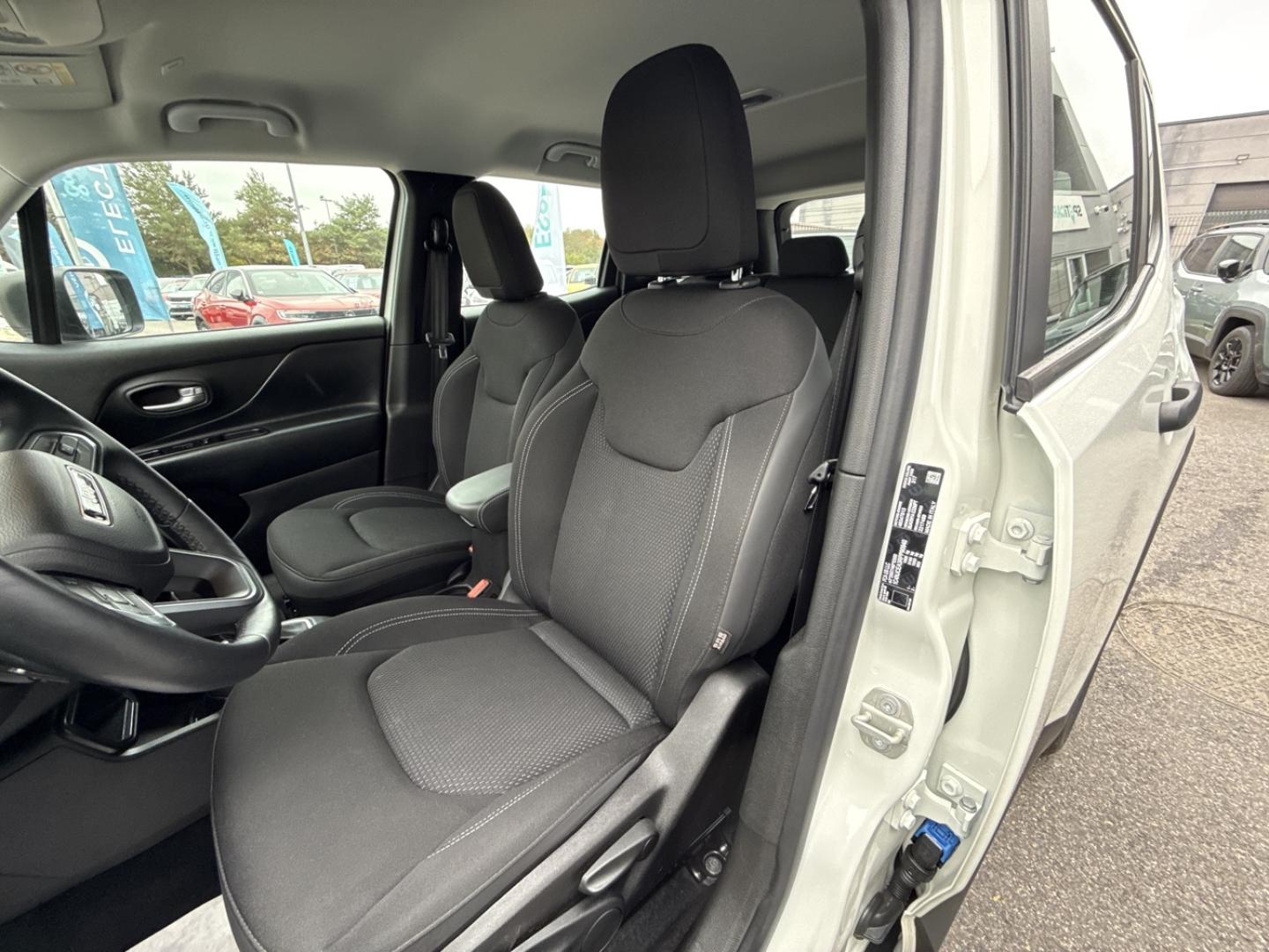 Image JEEP Renegade 1.5 Turbo T4 130ch MHEV Summit BVR7