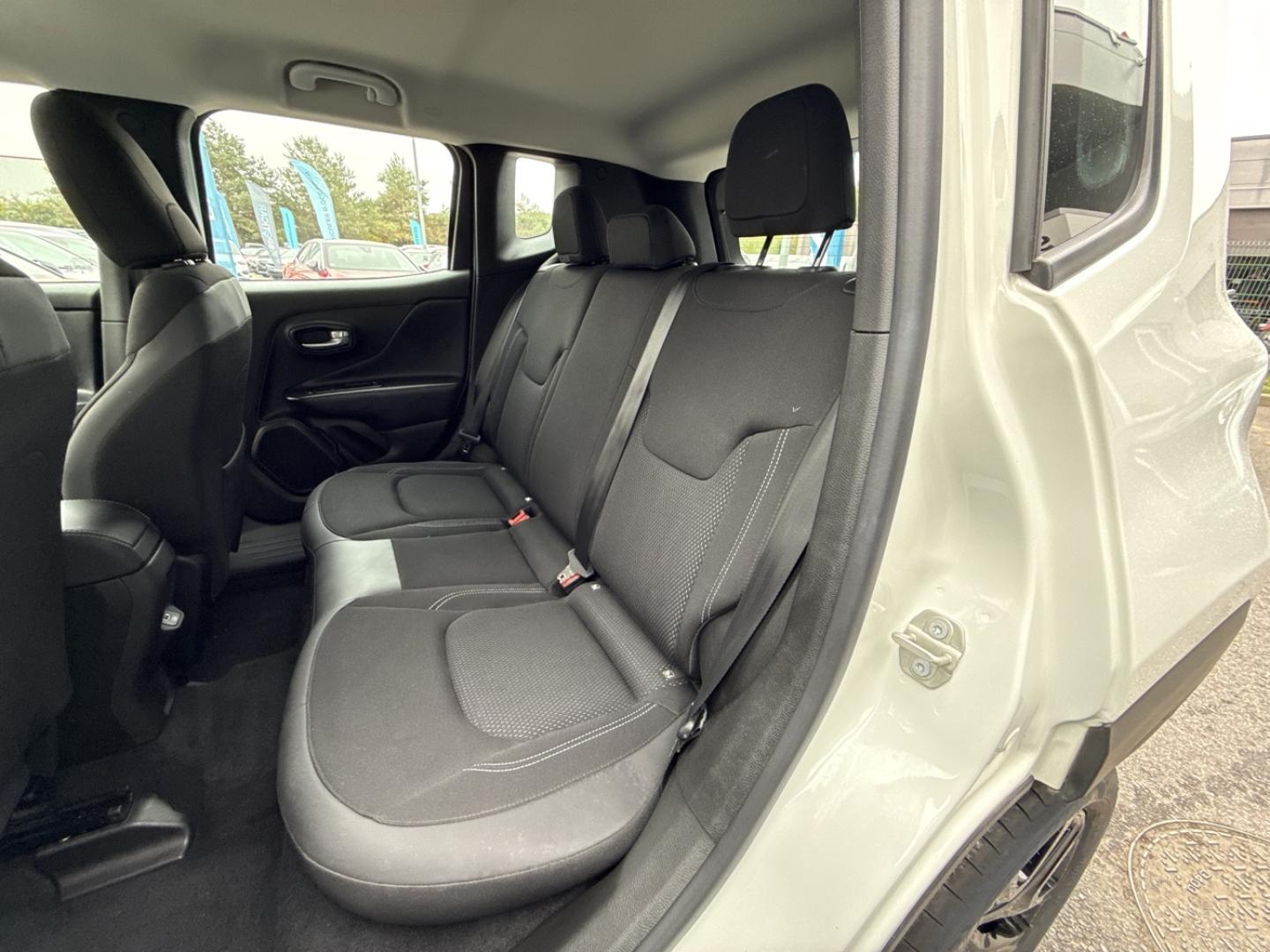 Image JEEP Renegade 1.5 Turbo T4 130ch MHEV Summit BVR7
