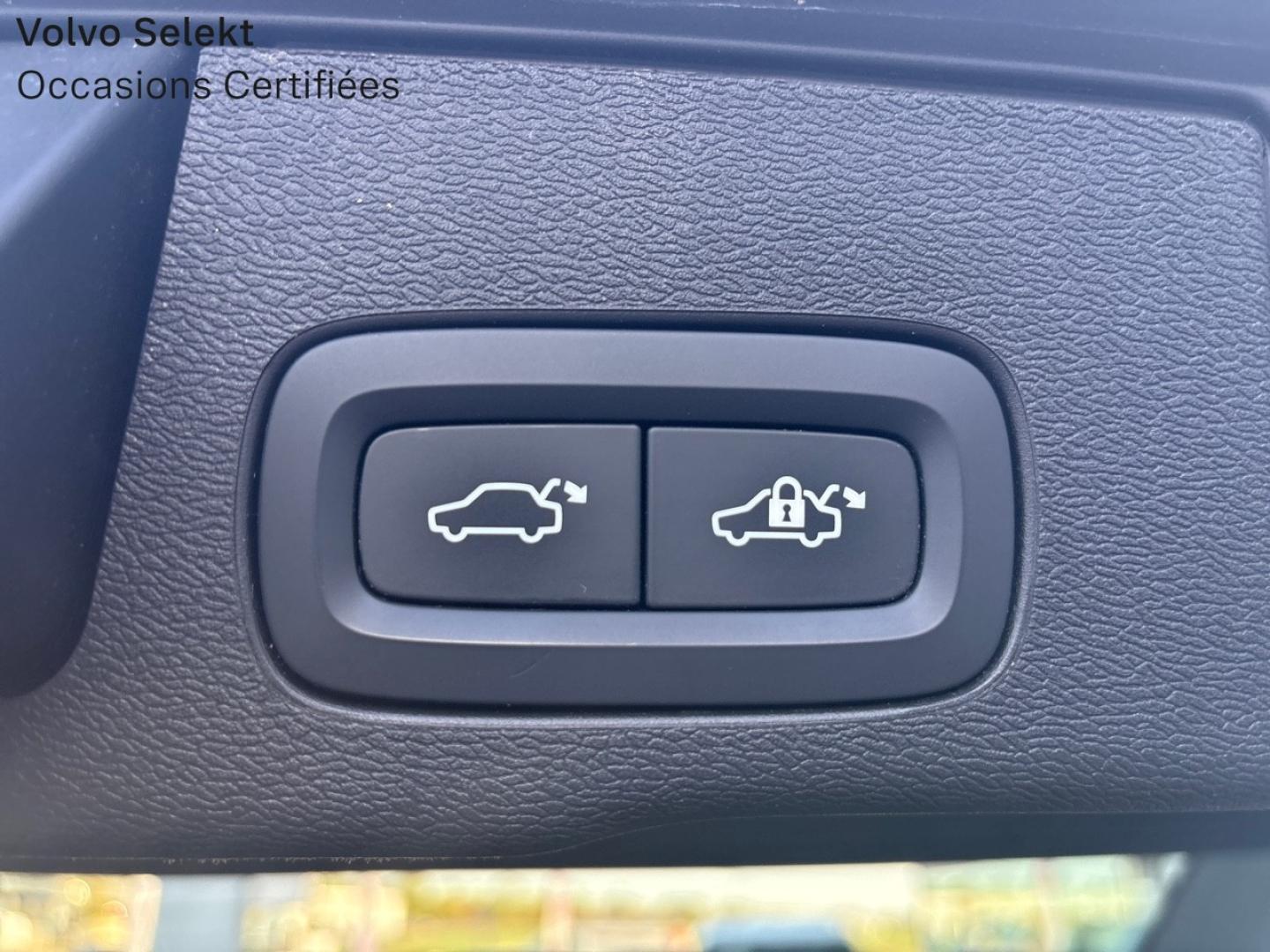 Image VOLVO XC60 B4 AdBlue 197ch Momentum Business Geartronic