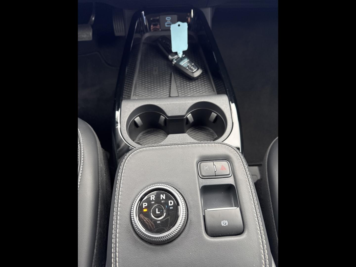 Image FORD Mustang Mach-E 269ch Standard Range 72,6kWh Mach-E Propulsion