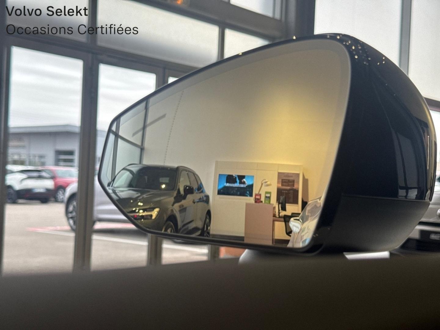 Image VOLVO EX30 P5 Long Range 272ch 69kWh Ultra