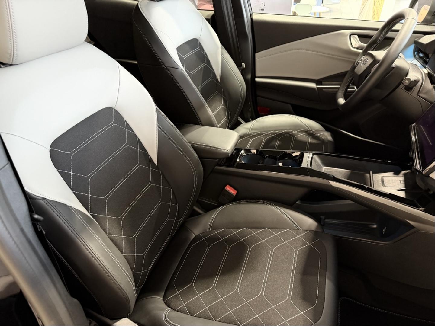 Image FORD Puma Gen-E 168ch Standard Range 46 kWh Premium