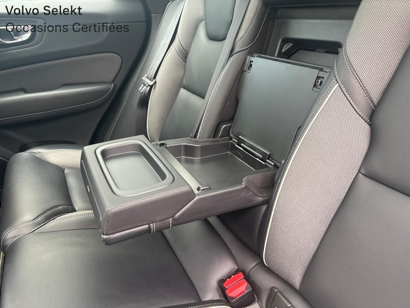 Image VOLVO XC60 T8 AWD Recharge 303 + 87ch R-Design Geartronic