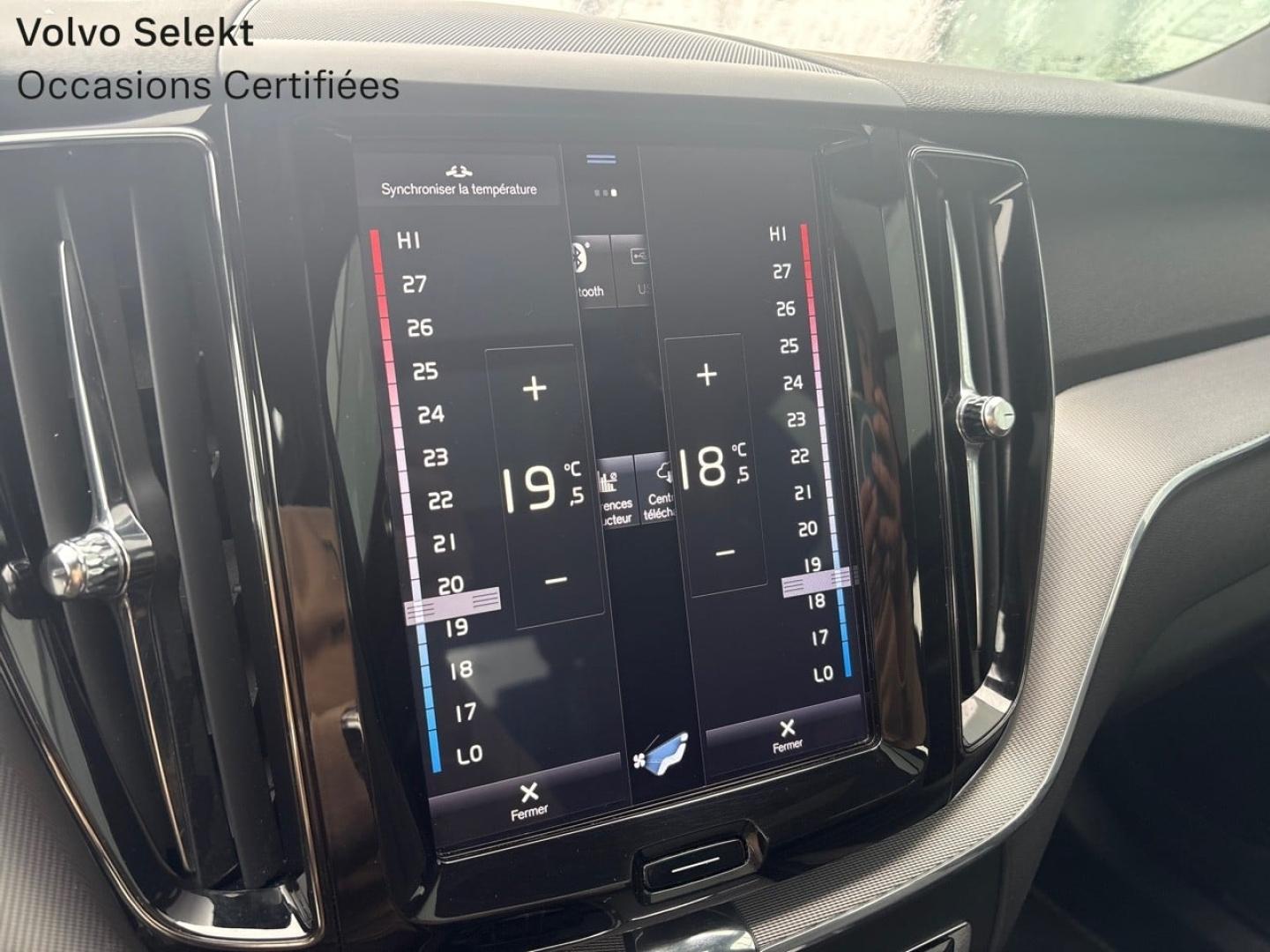 Image VOLVO XC60 T8 AWD Recharge 303 + 87ch R-Design Geartronic