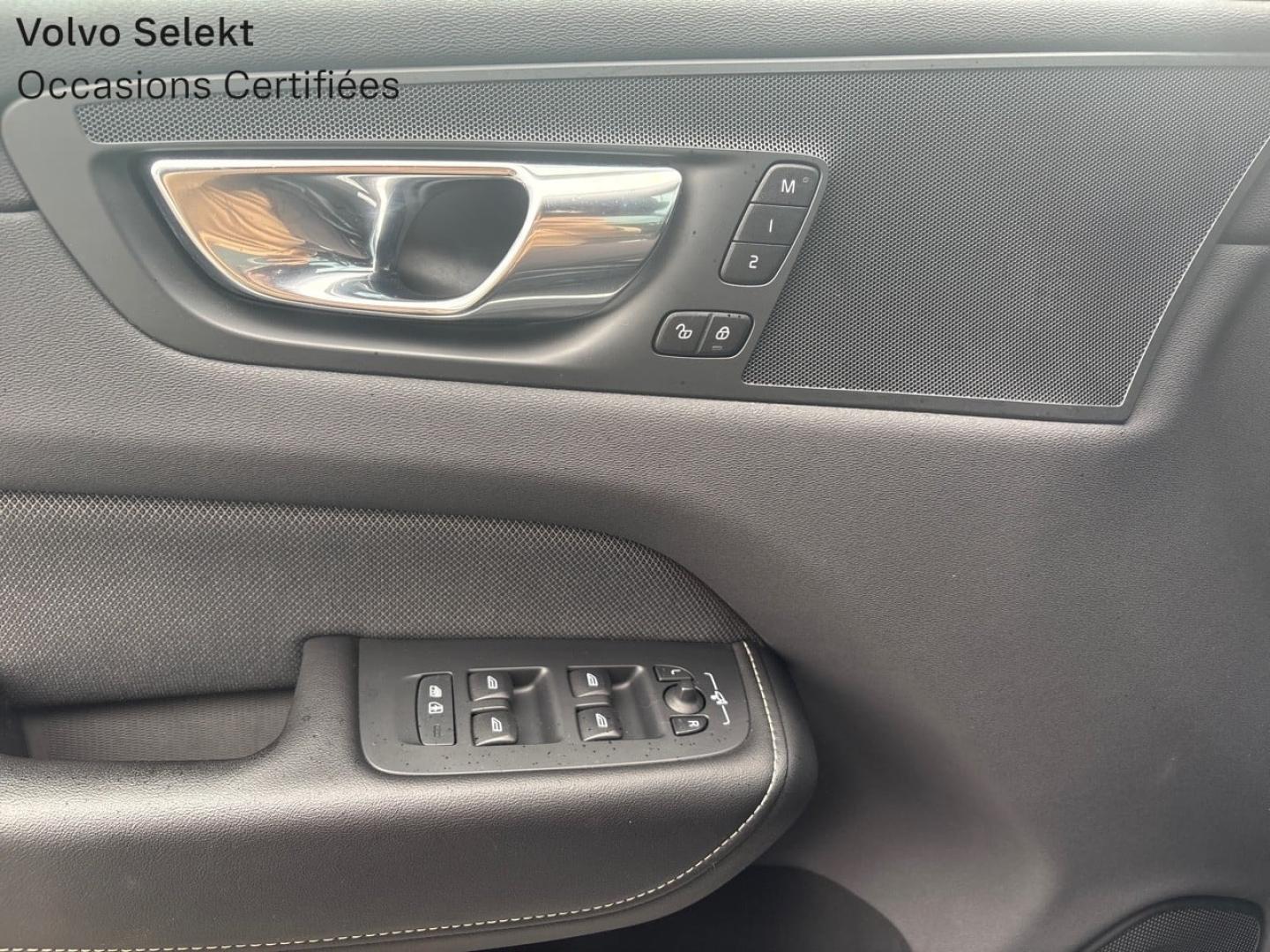Image VOLVO XC60 T8 AWD Recharge 303 + 87ch R-Design Geartronic