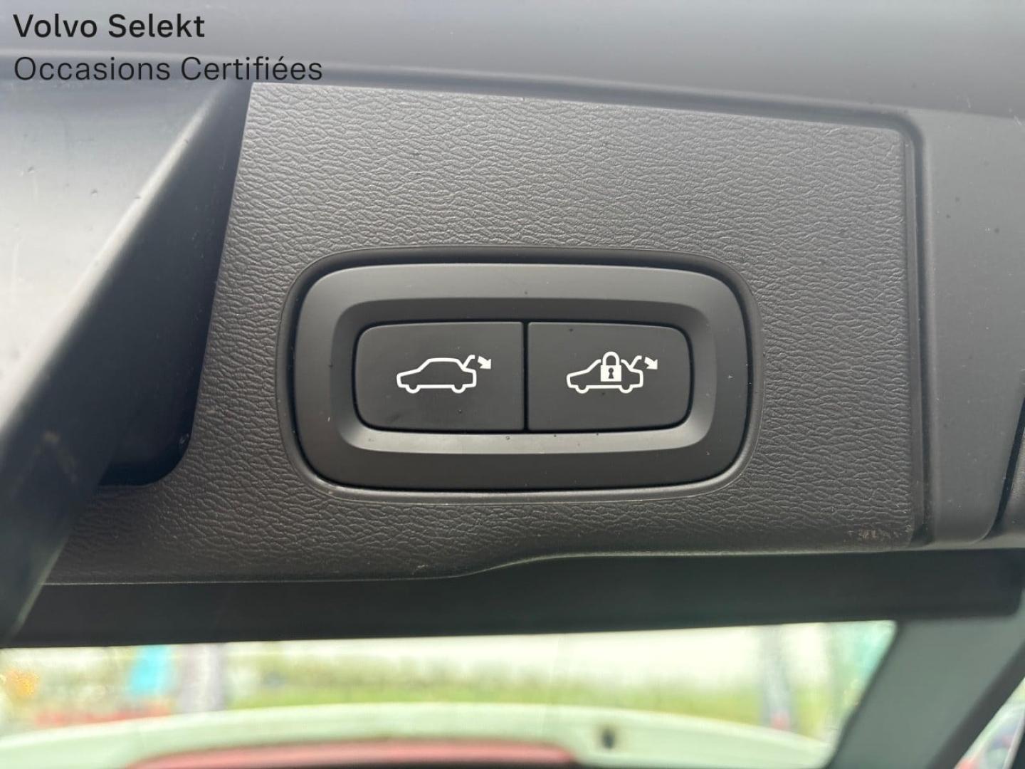 Image VOLVO XC60 T8 AWD Recharge 303 + 87ch R-Design Geartronic