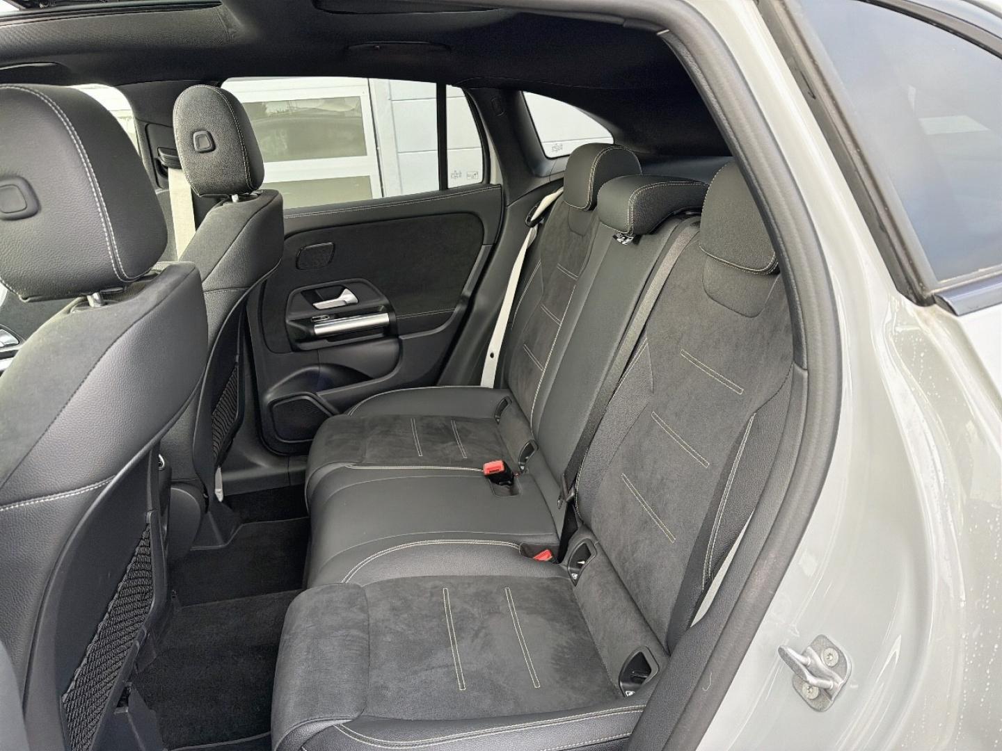 Image MERCEDES-BENZ GLA 220 d 190ch Edition 140 8G-DCT 4Matic