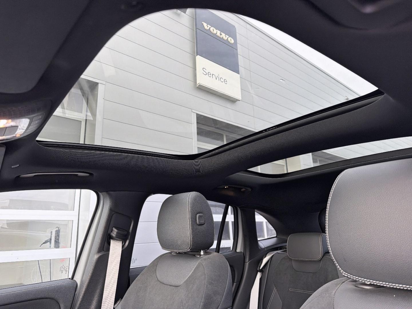 Image MERCEDES-BENZ GLA 220 d 190ch Edition 140 8G-DCT 4Matic