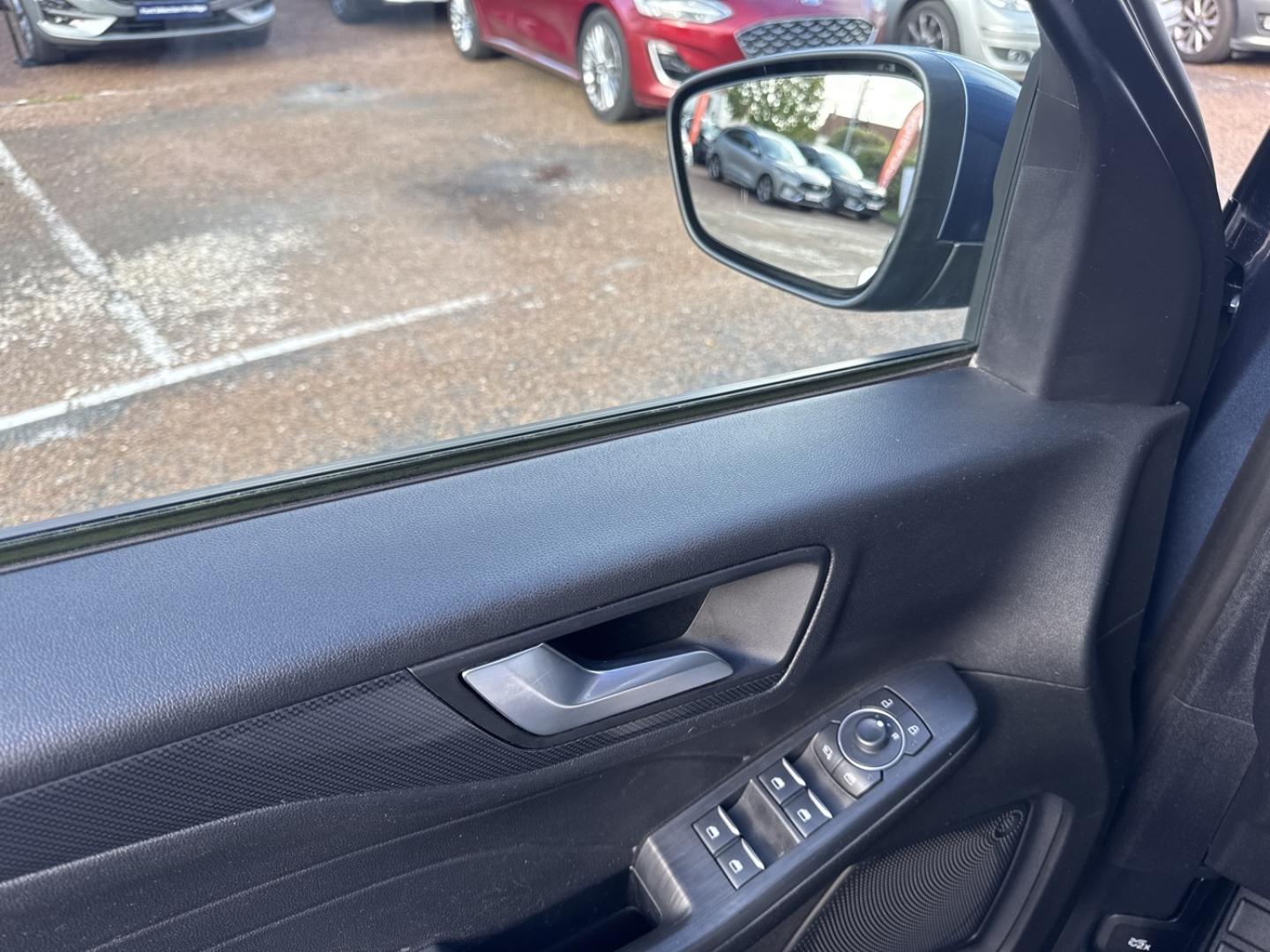 Image FORD Kuga 2.5 Duratec 190ch FHEV E85 ST-Line Business BVA