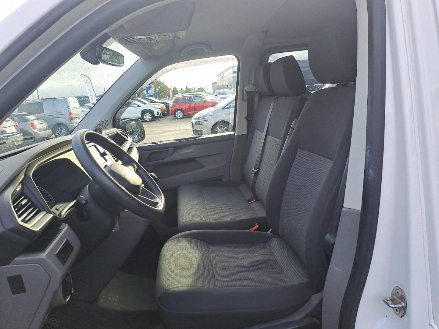 Image VOLKSWAGEN Transporter Fg 2.8T L1H1 2.0 TDI 150ch Business 4Motion