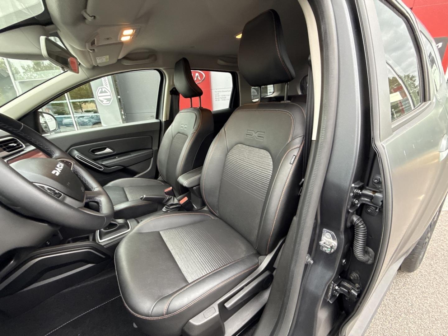 Image DACIA Duster 1.3 TCe 150ch FAP Mat Edition 4x2 EDC