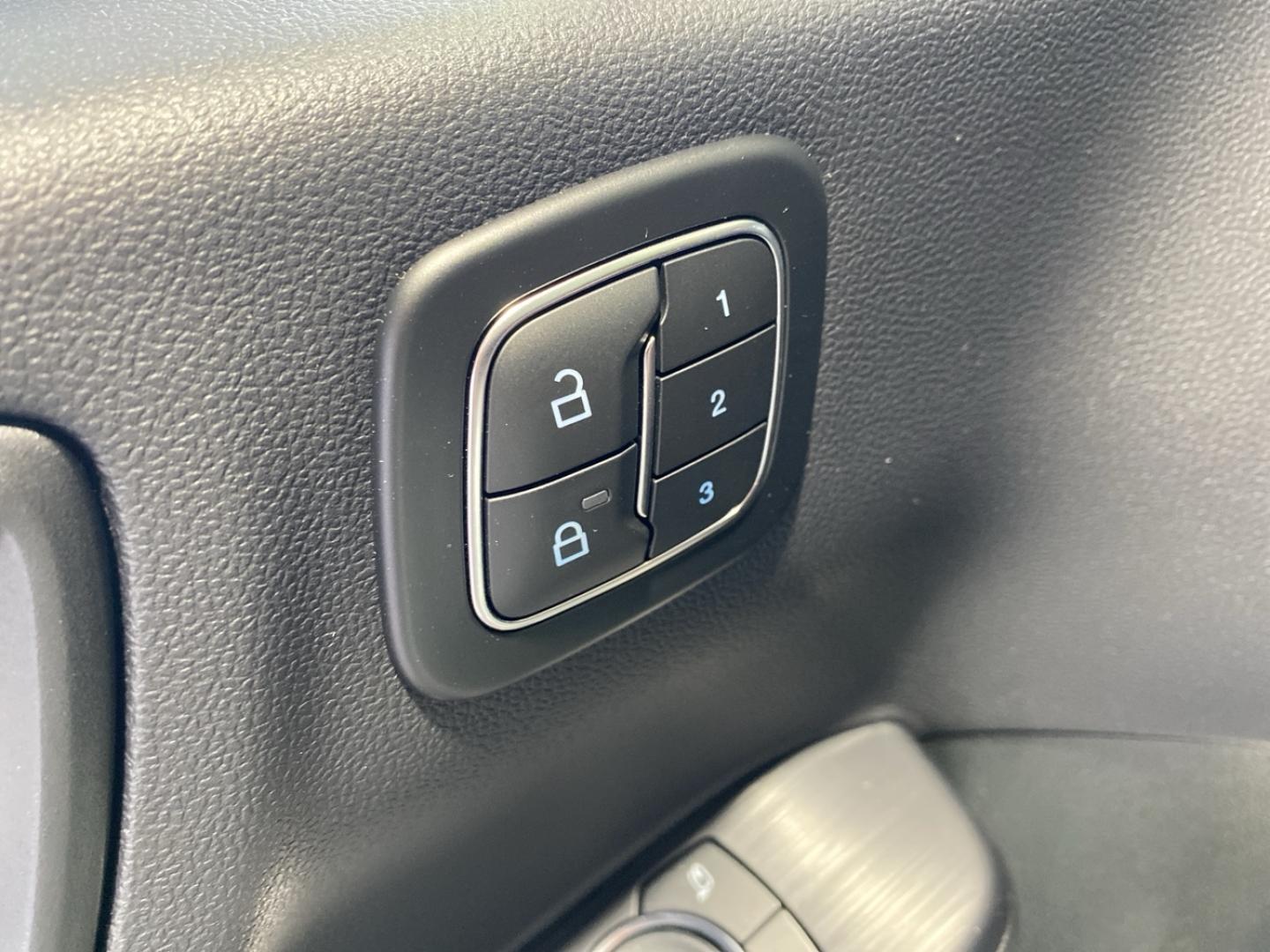 Image FORD Kuga 2.5 Duratec 180ch Hybrid FlexiFuel ST-Line X Powershift