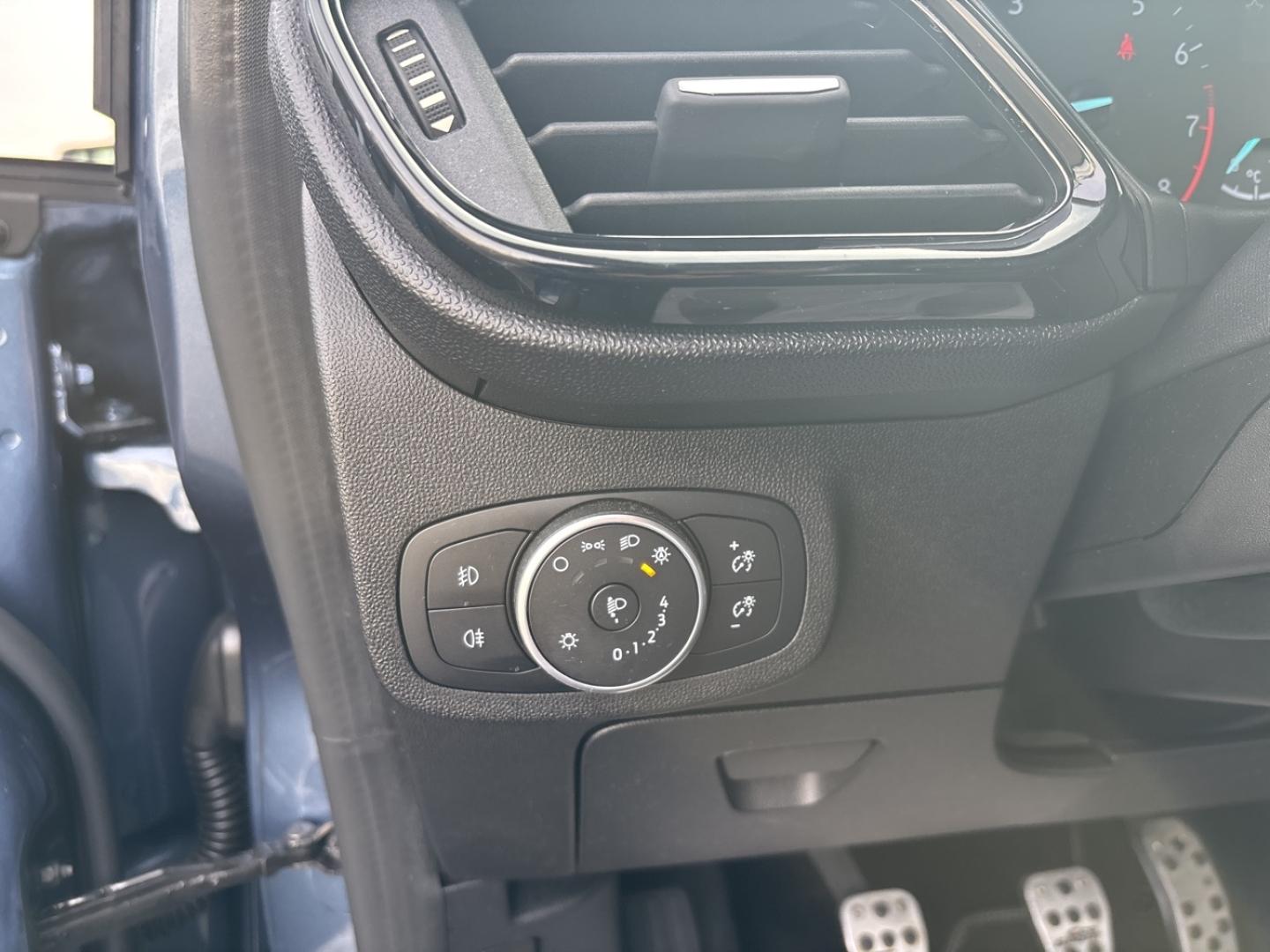 Image FORD Fiesta 1.0 EcoBoost 100ch Stop&Start Titanium 5p Euro6.2
