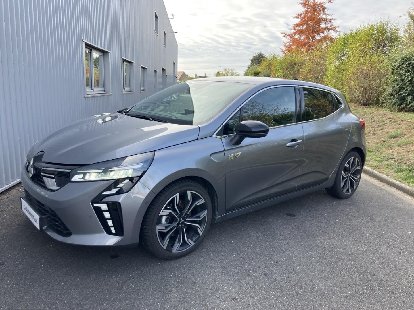 Photo MITSUBISHI Colt 1.6 MPI HEV 143ch Intense 2024