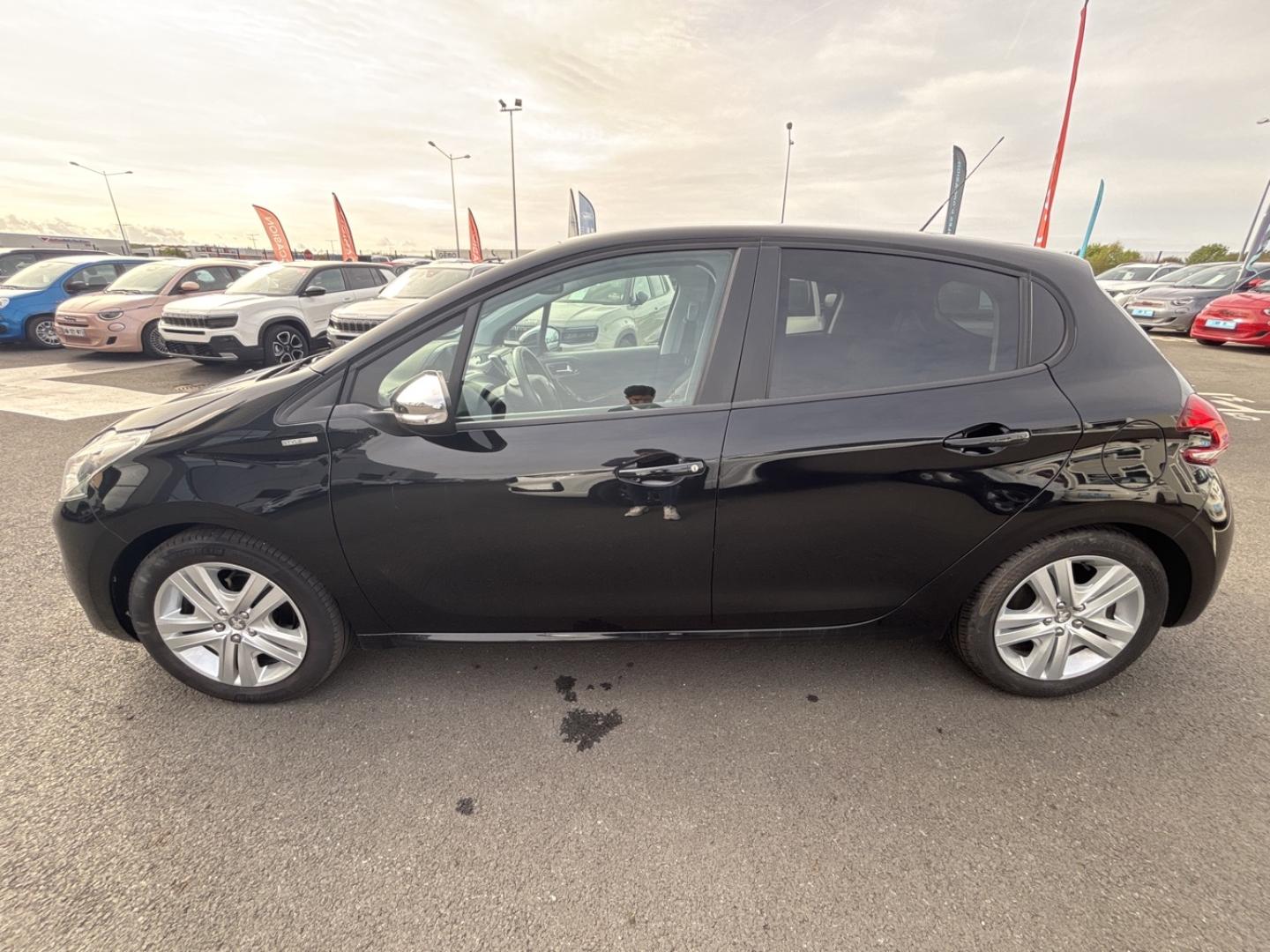 Image PEUGEOT 208 1.2 PureTech 82ch Style 5p