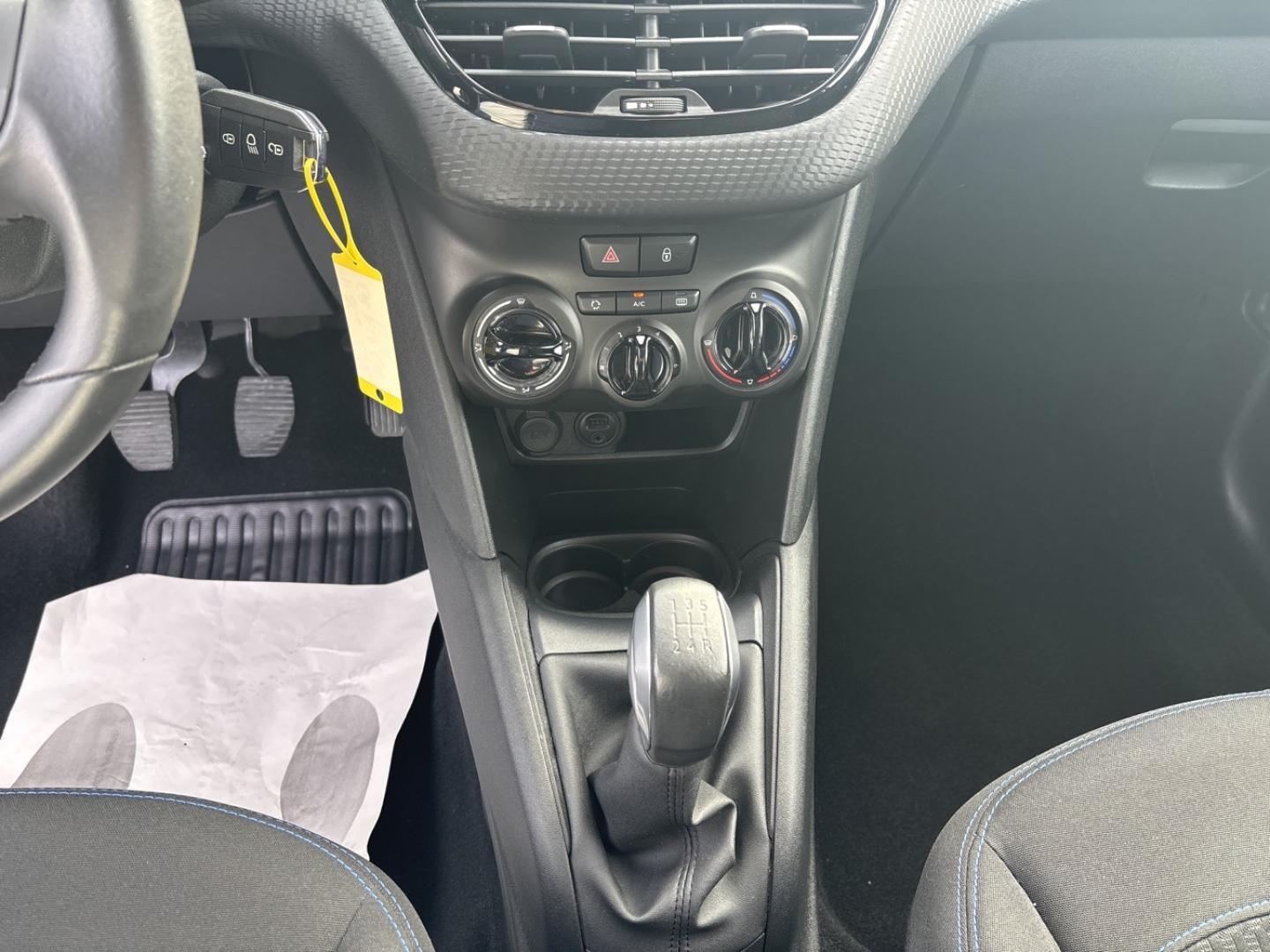Image PEUGEOT 208 1.2 PureTech 82ch Style 5p
