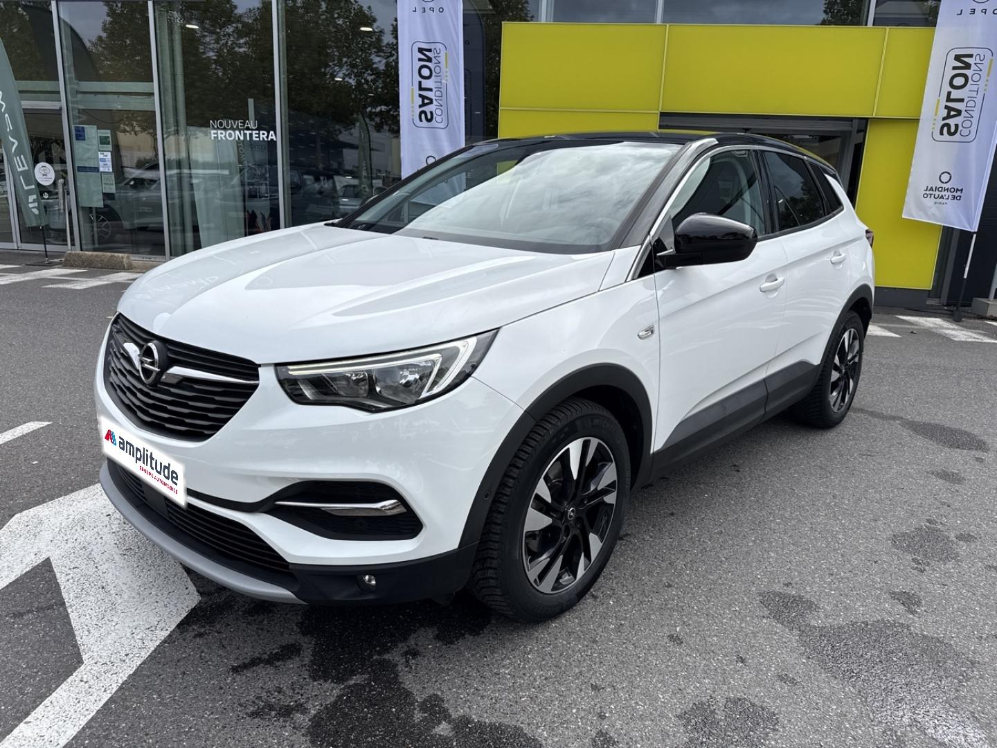 Photo OPEL Grandland X 1.2 Turbo 130ch Design Line