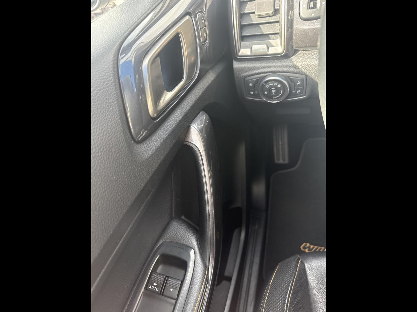 Image FORD Ranger 2.0 TDCi 213 ch Super Cab Wildtrak BVA10