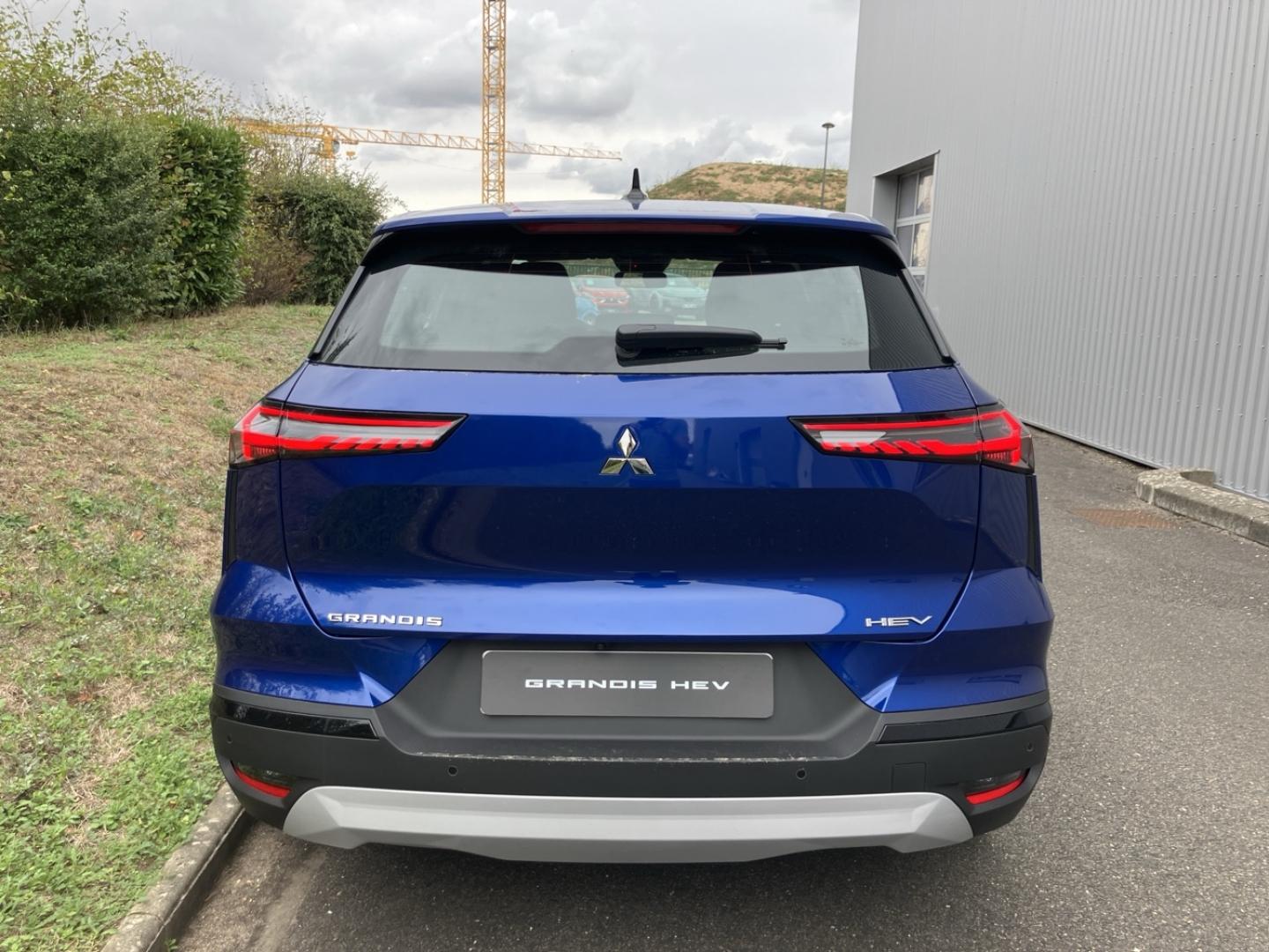 Image MITSUBISHI Grandis 1.8 MPI HEV 158ch Invite+