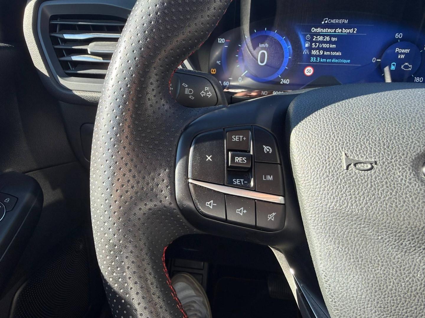 Image FORD Kuga 2.5 Duratec 190ch FHEV E85 ST-Line BVA