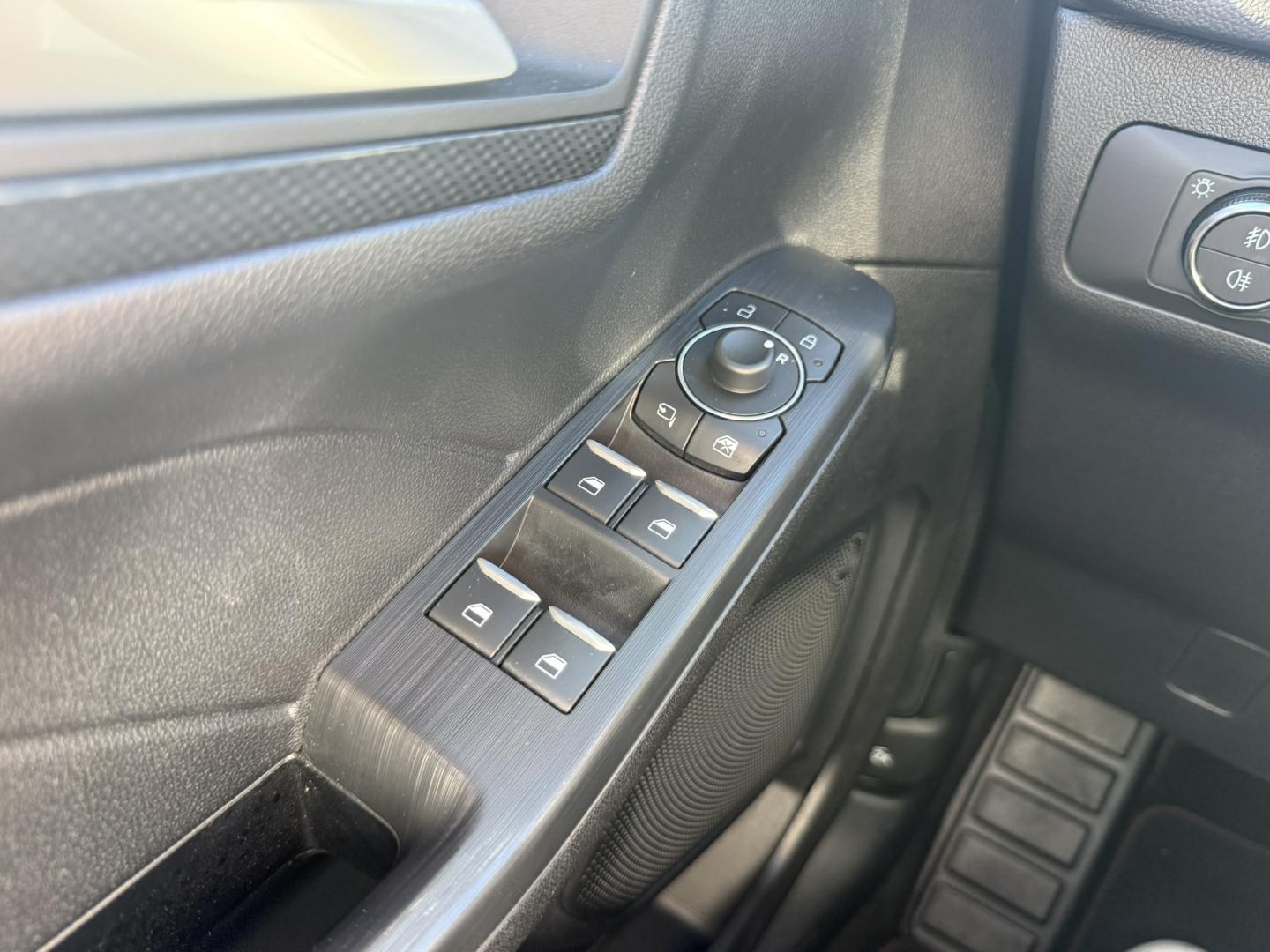 Image FORD Kuga 2.5 Duratec 190ch FHEV E85 ST-Line BVA