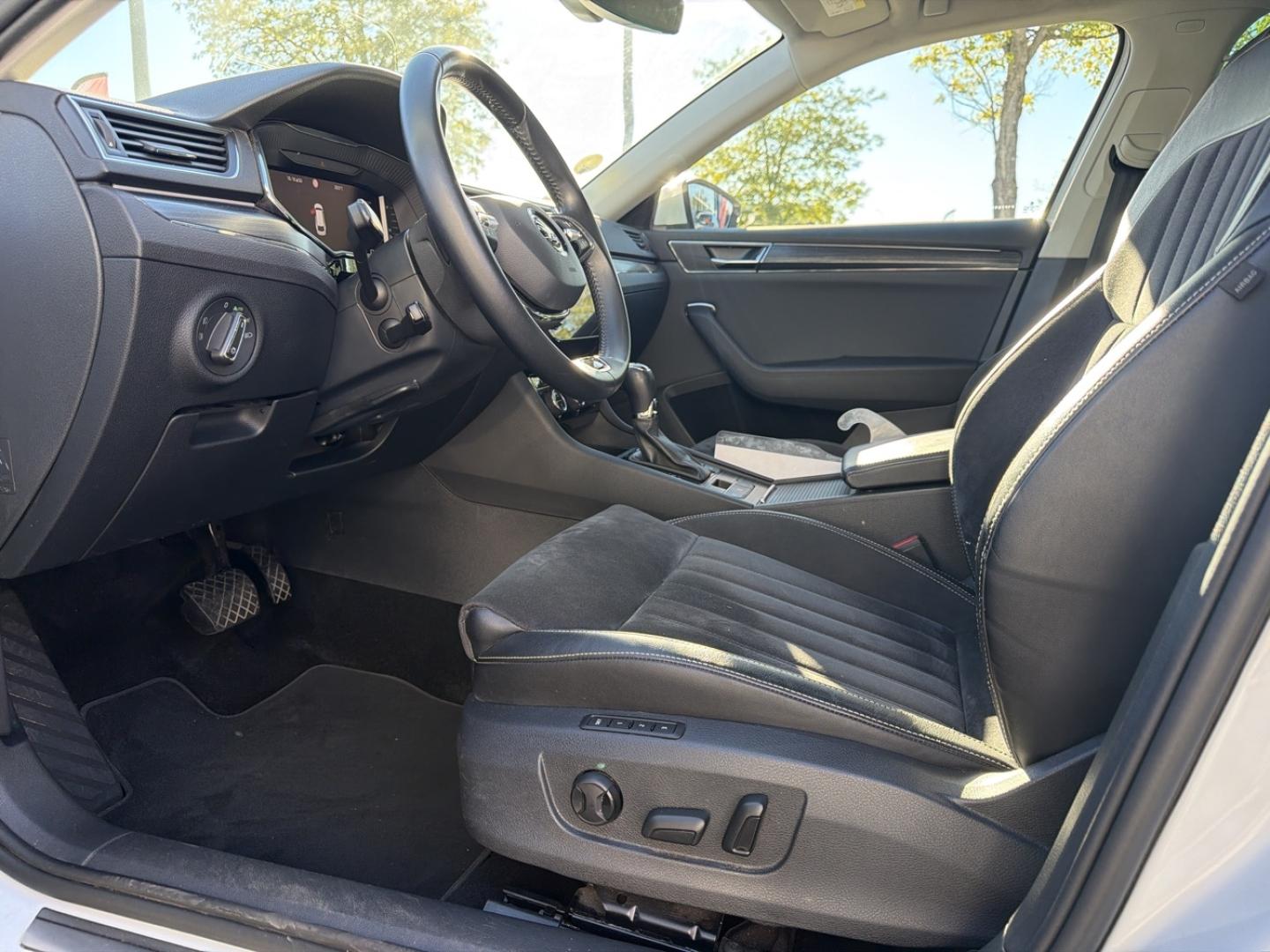 Image SKODA Superb Combi 2.0 TDI 150ch SCR Business DSG7