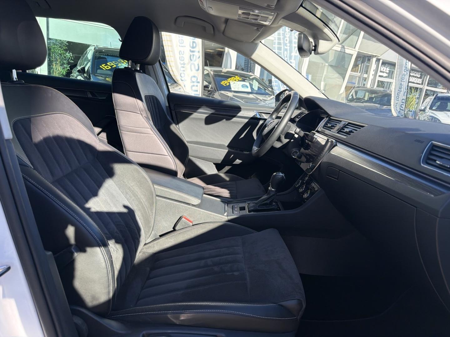 Image SKODA Superb Combi 2.0 TDI 150ch SCR Business DSG7