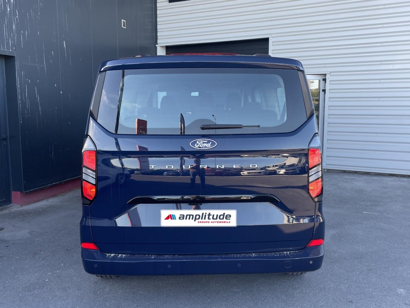 Image FORD Tourneo Custom 320 L1H1 2.0 EcoBlue 150ch Titanium
