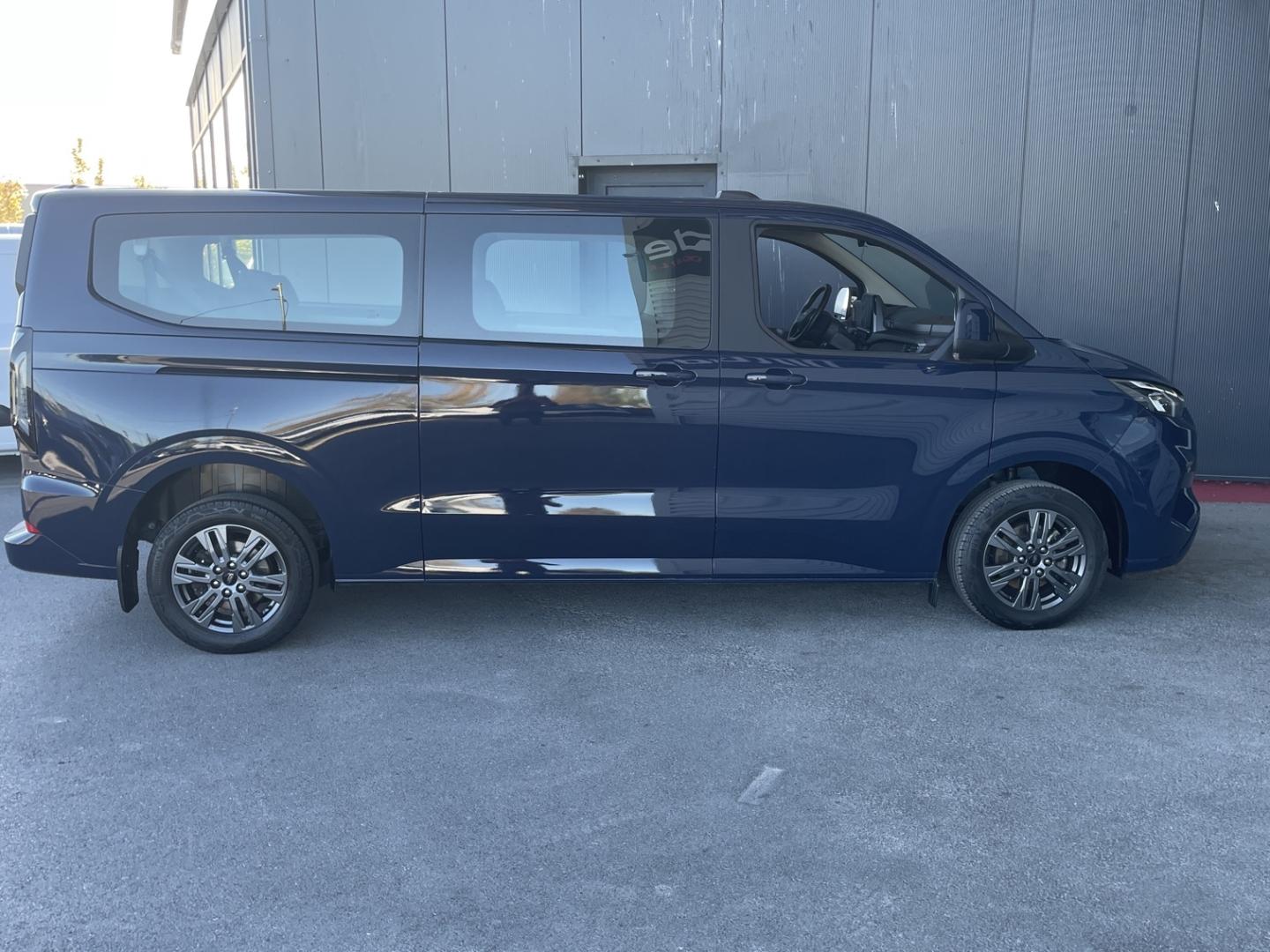 Image FORD Tourneo Custom 320 L1H1 2.0 EcoBlue 150ch Titanium
