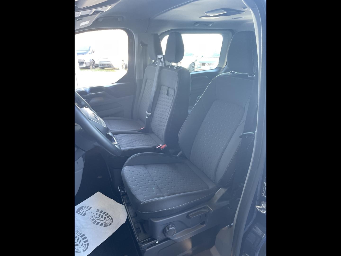 Image FORD Tourneo Custom 320 L1H1 2.0 EcoBlue 150ch Titanium