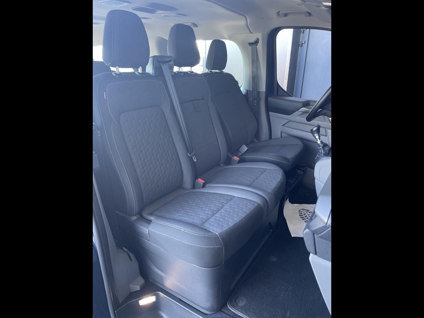 Image FORD Tourneo Custom 320 L1H1 2.0 EcoBlue 150ch Titanium
