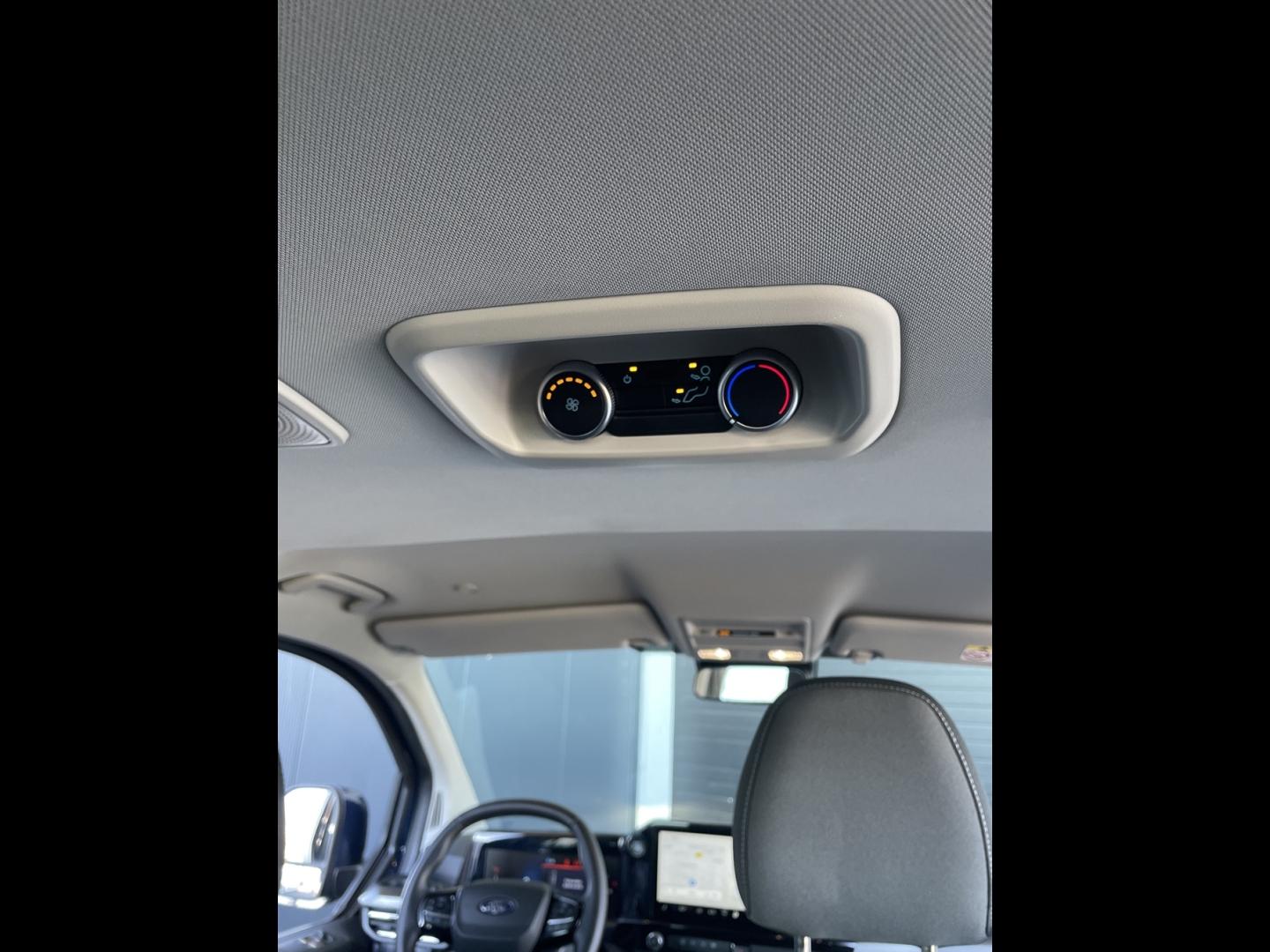Image FORD Tourneo Custom 320 L1H1 2.0 EcoBlue 150ch Titanium
