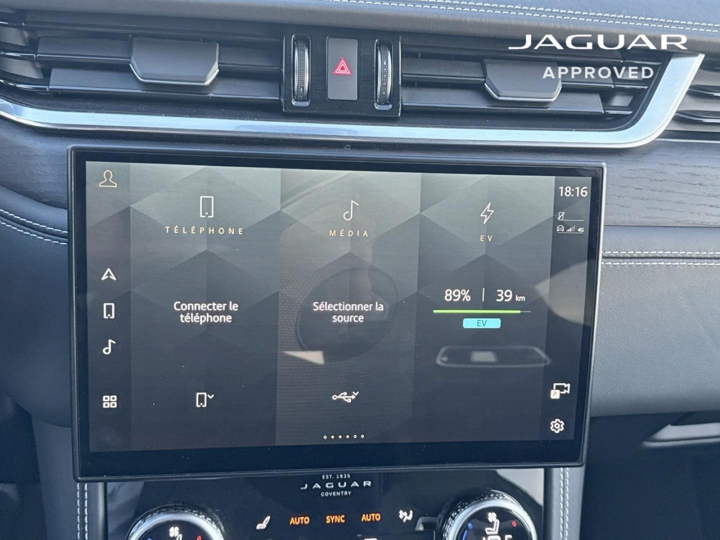 Image JAGUAR F-Pace P400e Plug-in-Hybrid R-Dynamic HSE BVA8 AWD