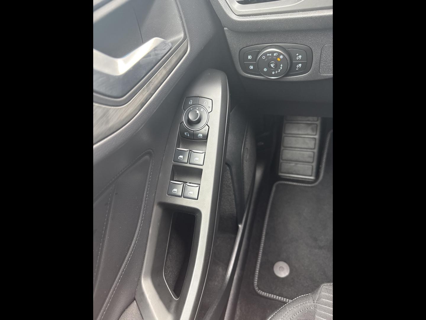 Image FORD Focus SW 1.0 EcoBoost mHEV 125 ch Titanium X Business