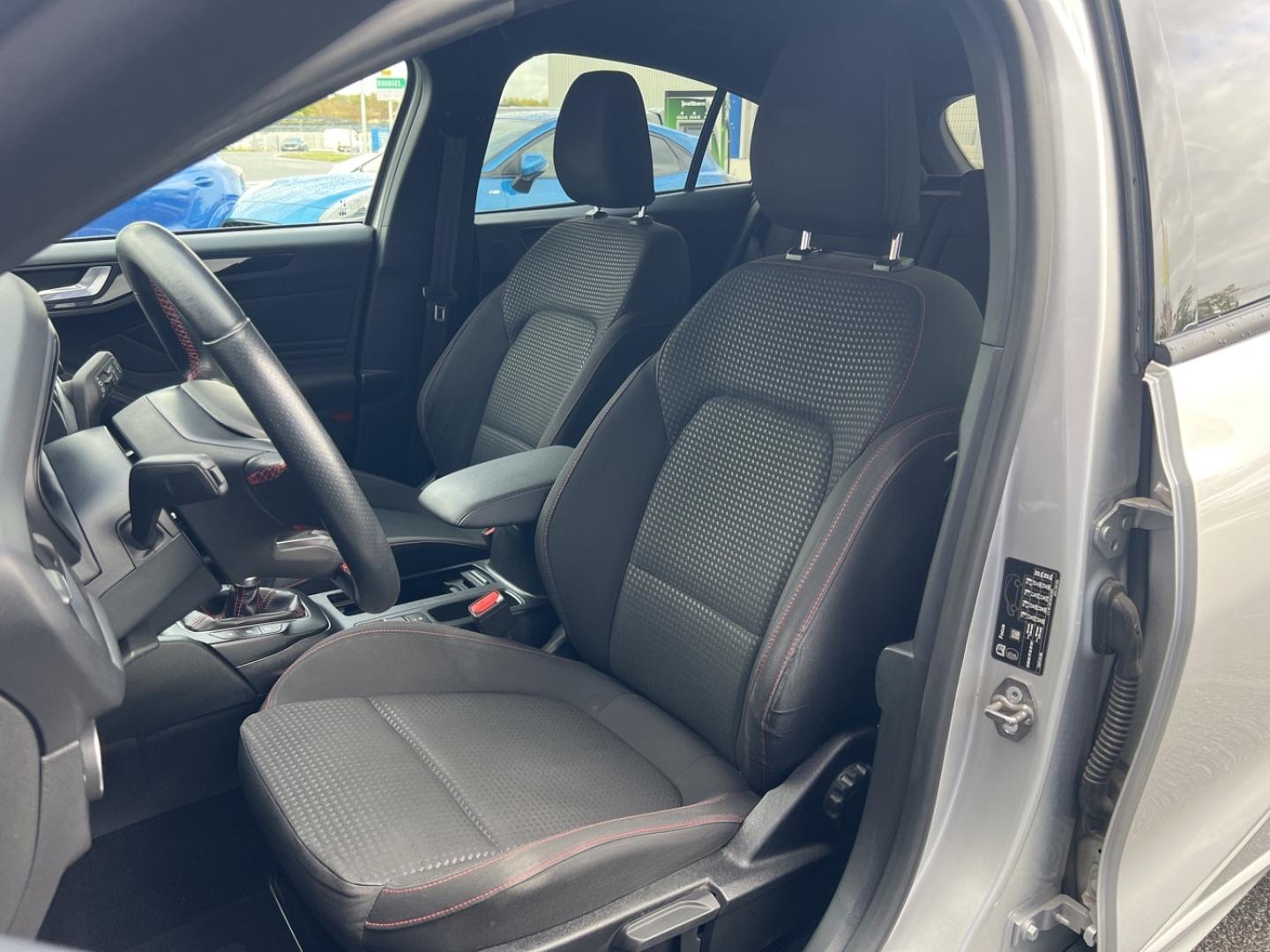 Image FORD Focus 1.0 EcoBoost 125ch mHEV ST-Line Business