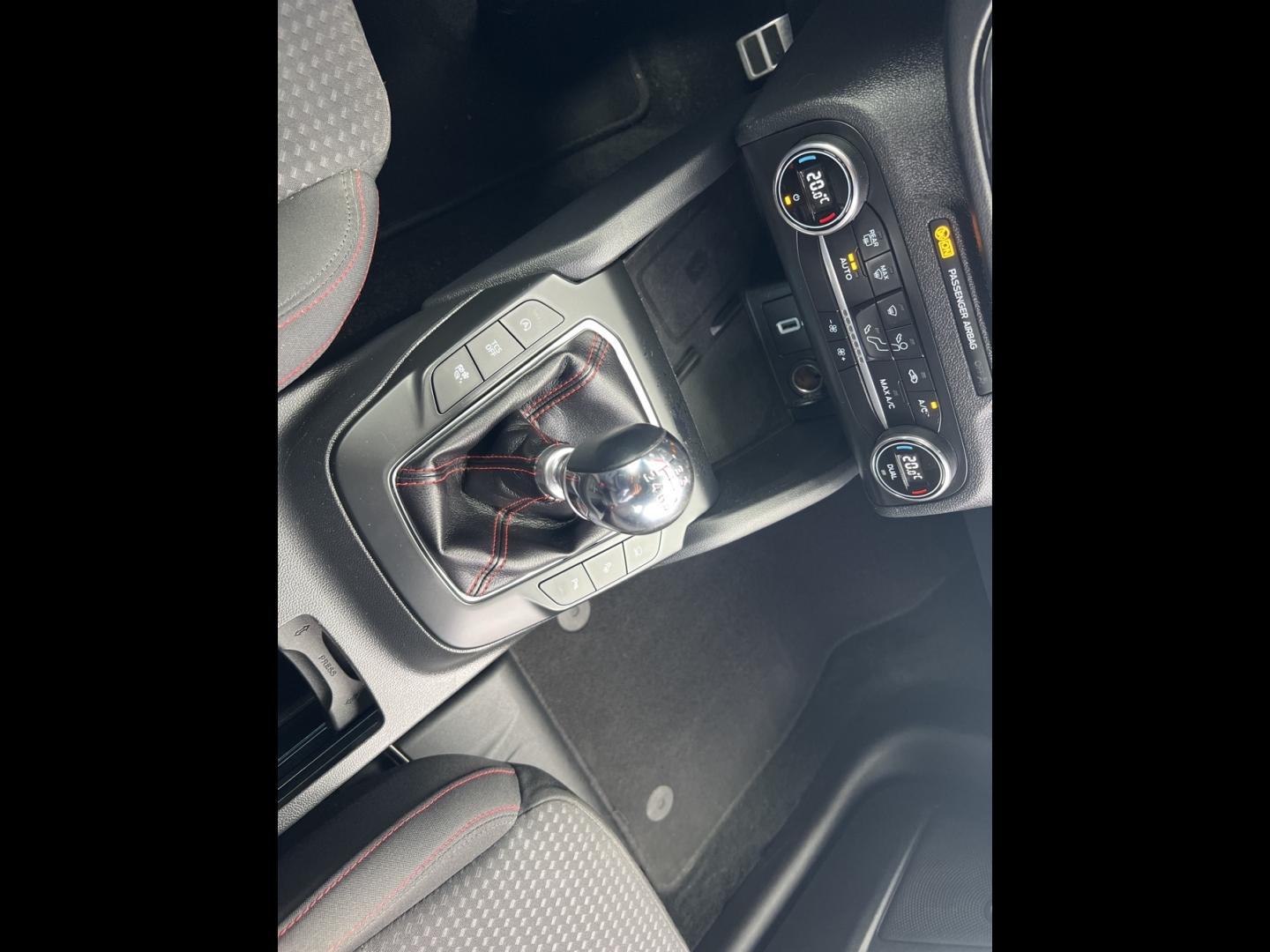 Image FORD Focus 1.0 EcoBoost 125ch mHEV ST-Line Business