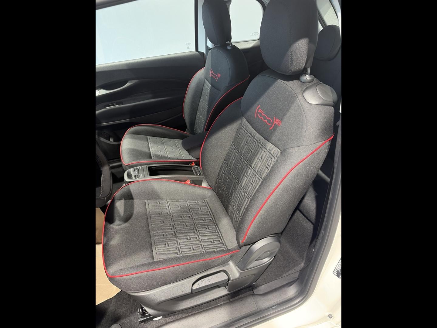 Image FIAT 500 3+1 e 95ch (RED) MY25