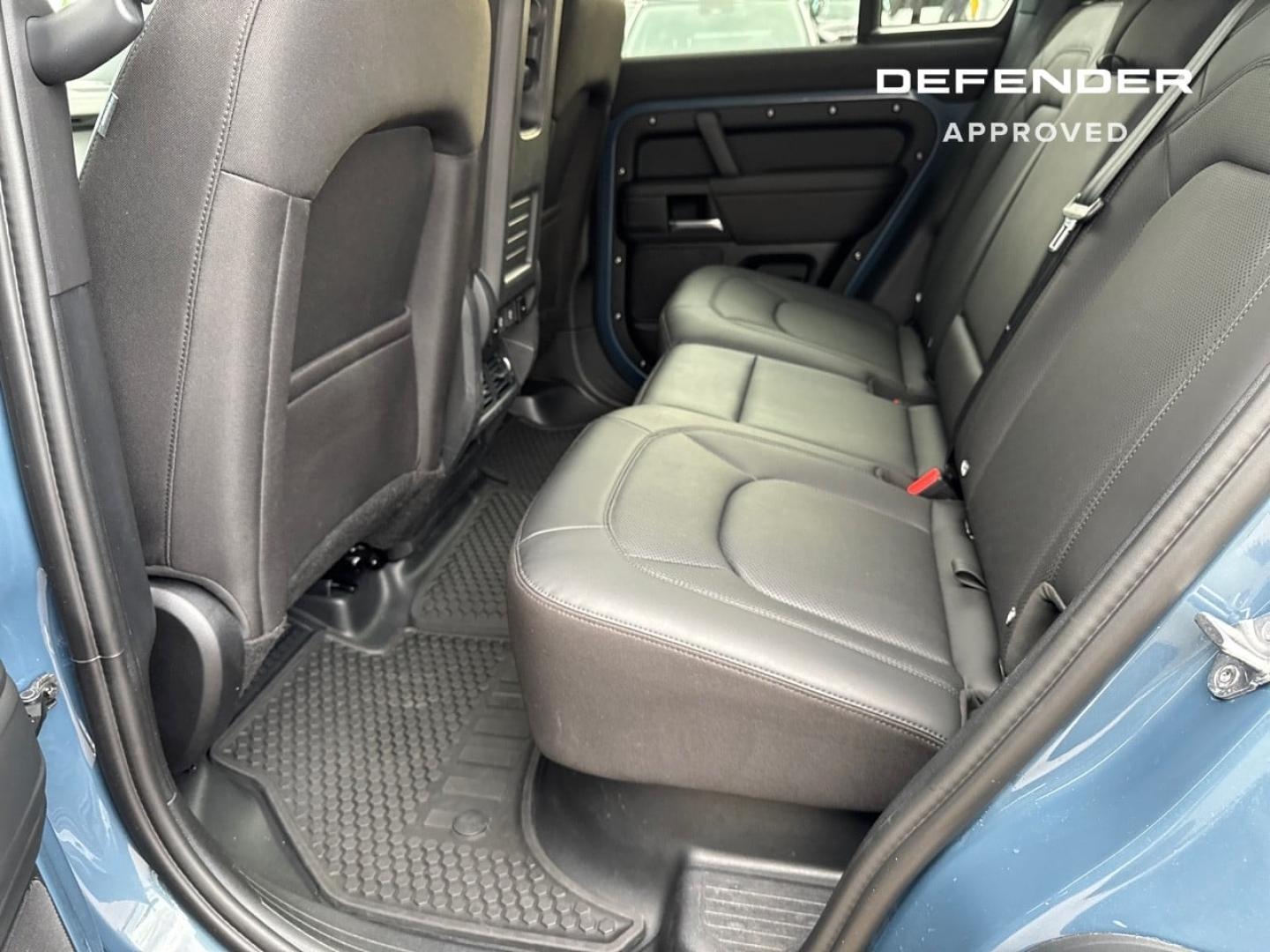 Image LAND-ROVER Defender 110 2.0 P300e S