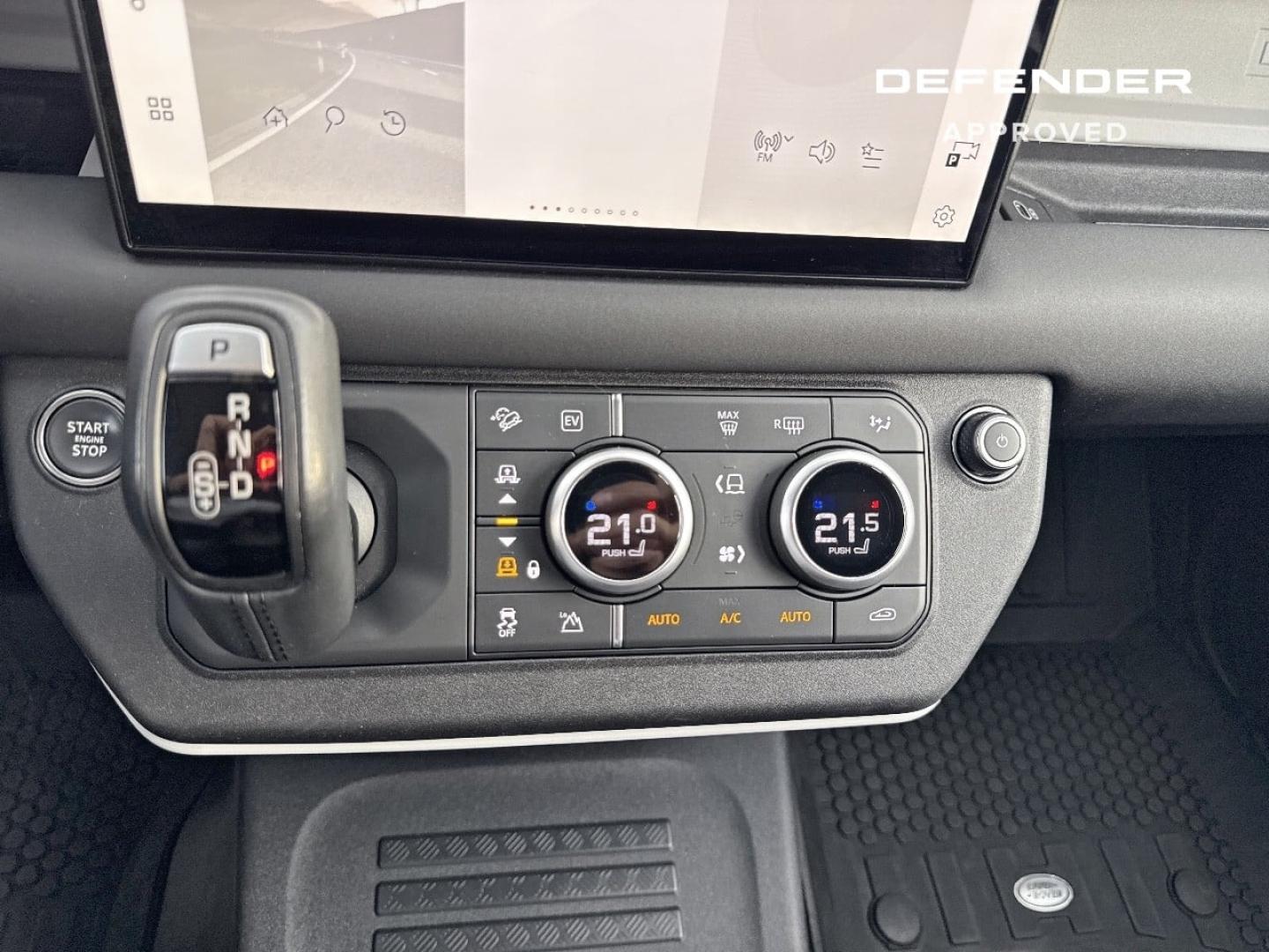 Image LAND-ROVER Defender 110 2.0 P300e S