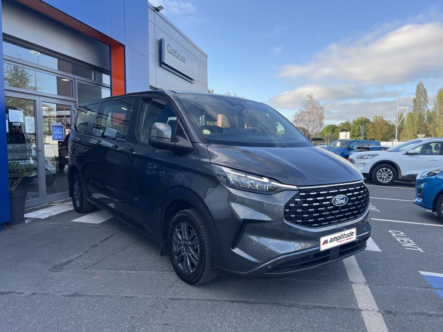 Image FORD Tourneo Custom 320 L2H1 2.0 EcoBlue 170ch Titanium BVA8
