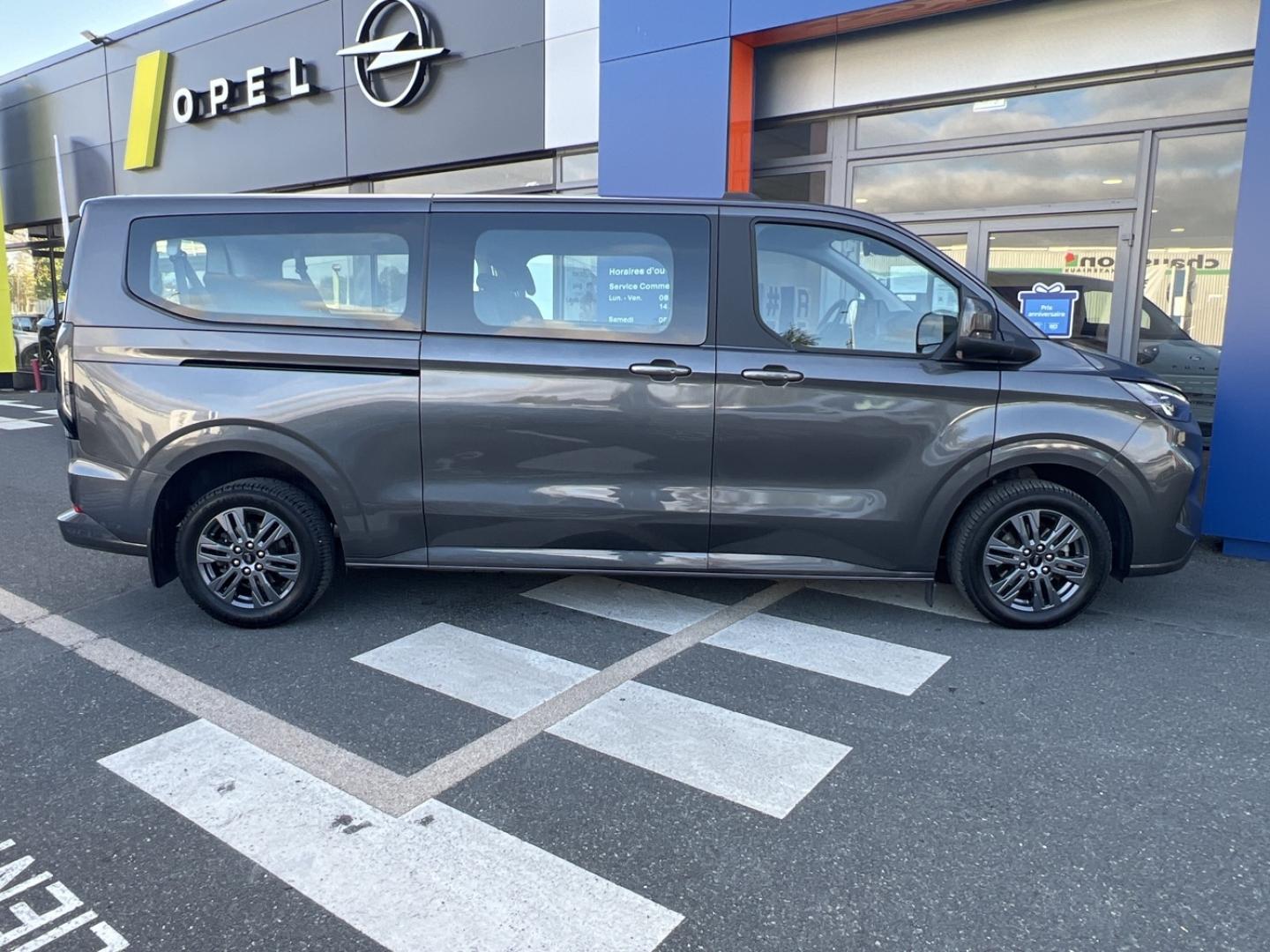 Image FORD Tourneo Custom 320 L2H1 2.0 EcoBlue 170ch Titanium BVA8