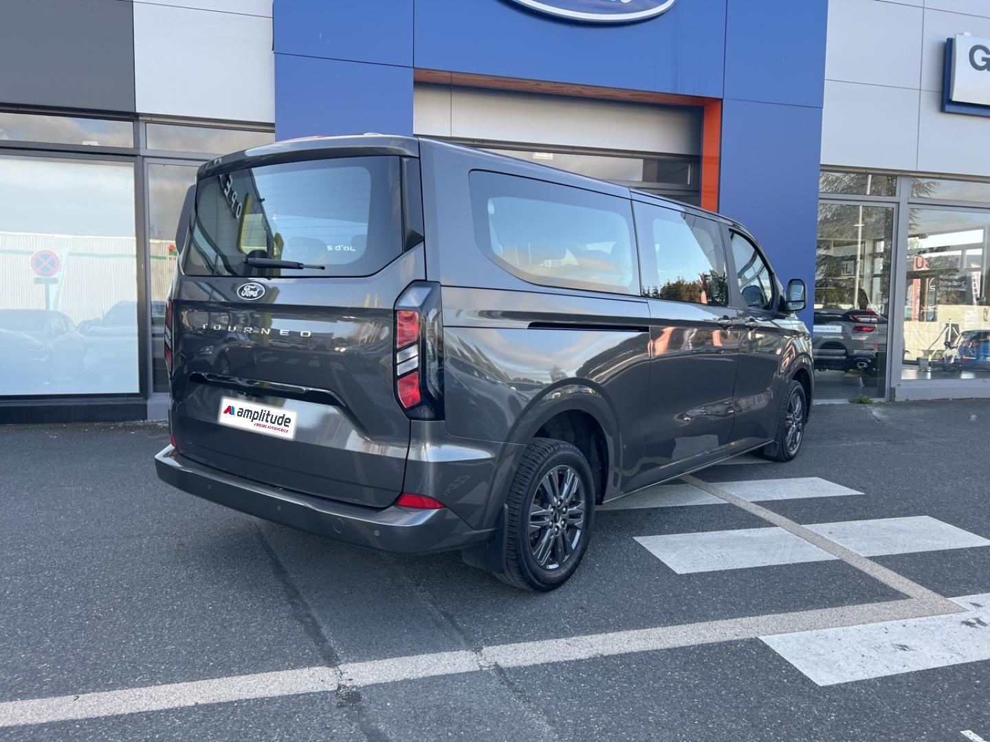 Image FORD Tourneo Custom 320 L2H1 2.0 EcoBlue 170ch Titanium BVA8