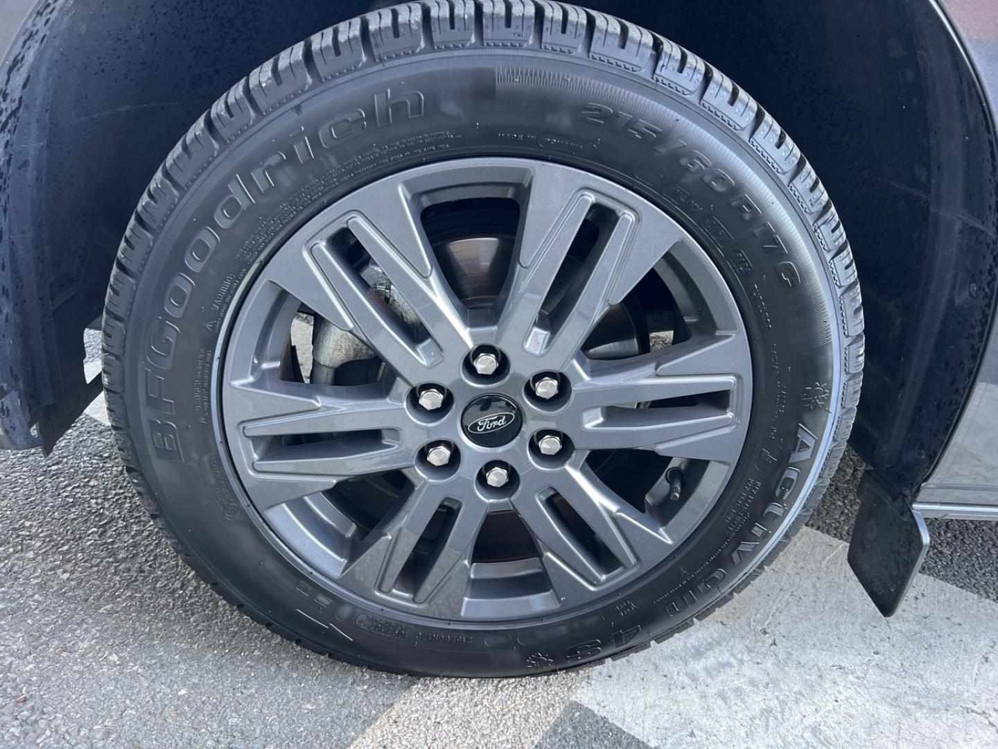 Image FORD Tourneo Custom 320 L2H1 2.0 EcoBlue 170ch Titanium BVA8